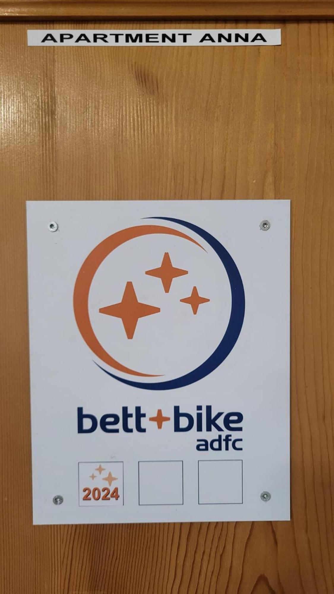 Zwei Schlafzimmer Ferienapartment Anna Am Stubenbergsee Inklusive Vier E-Bikes Exterior photo